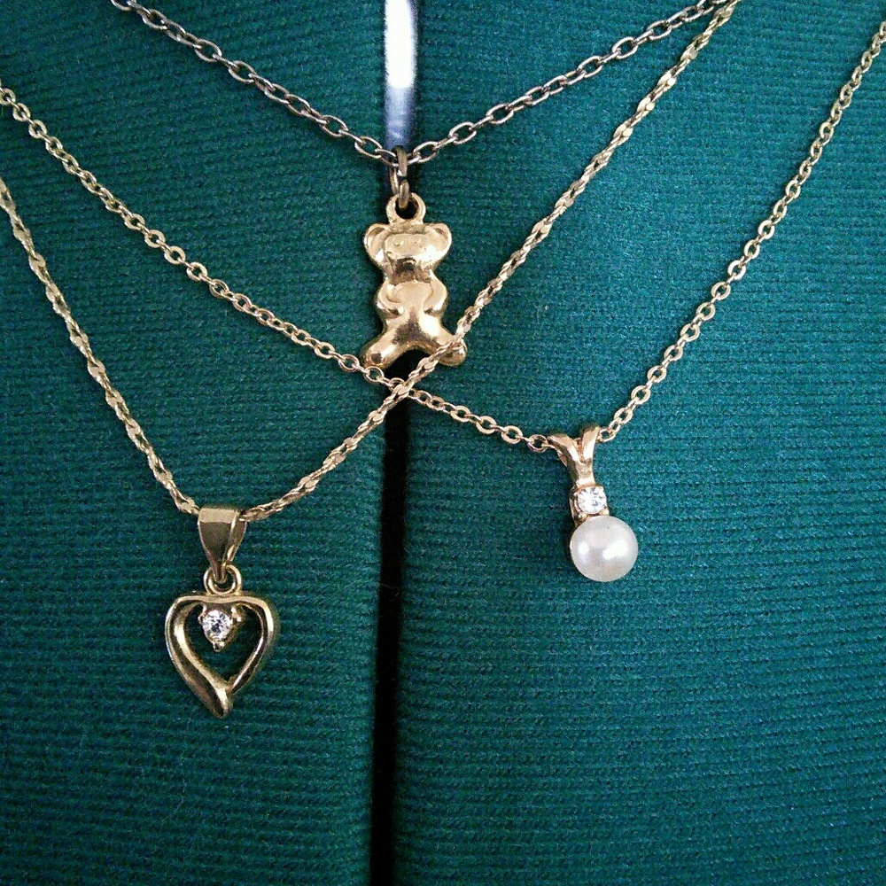 Spring Sale 🌸Necklace bundle!